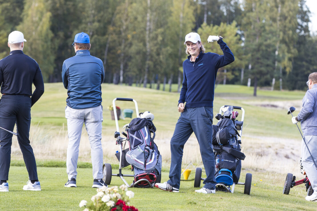 Onnistumisen iloa golfkentällä
